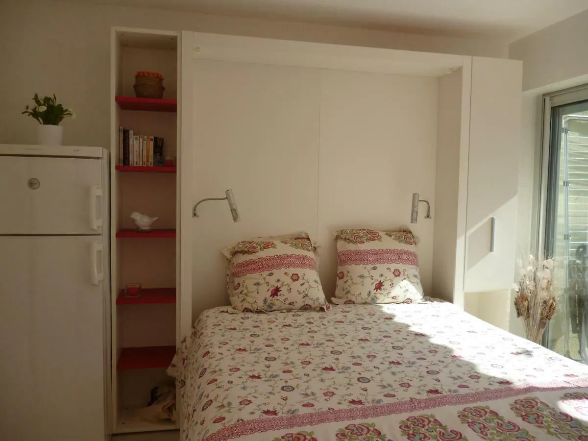 Lägenhet Studio Lumineux Avec Belle Terrasse Sur Espaces Verts, 100M Plage Carnac